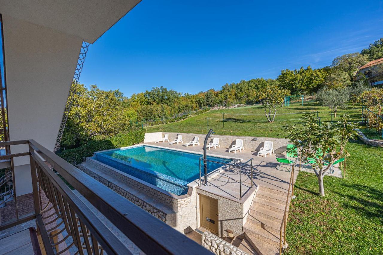 Apartments Francoise ซริกเวนิซา ภายนอก รูปภาพ